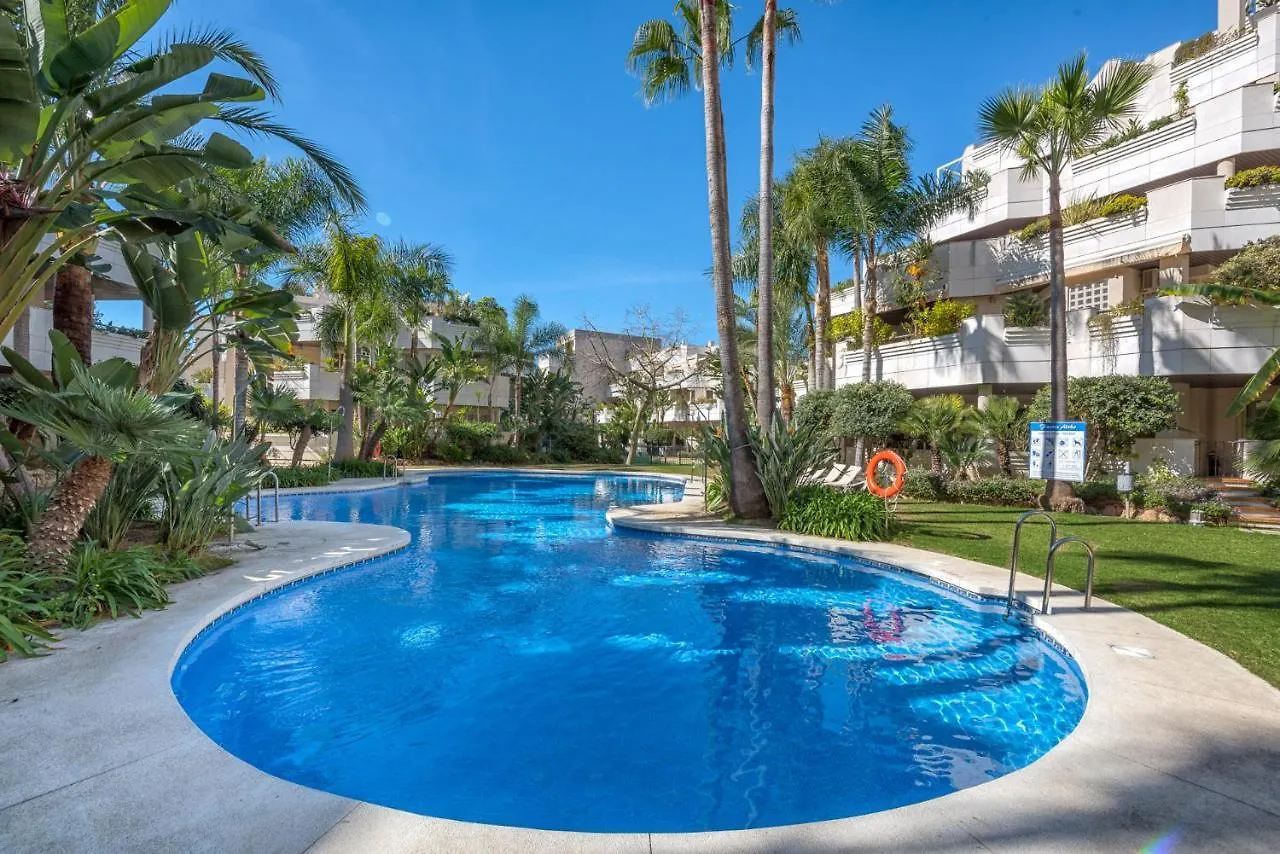 Daire Fa- Luxury 2 Bedroom Apt Fuente Aloha Marbella