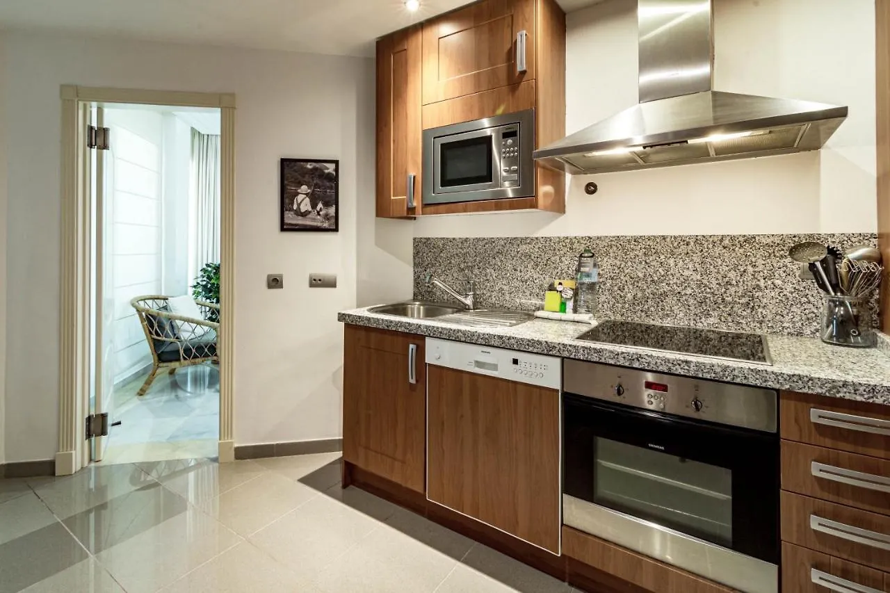 Fa- Luxury 2 Bedroom Apt Fuente Aloha マルベーリャ
