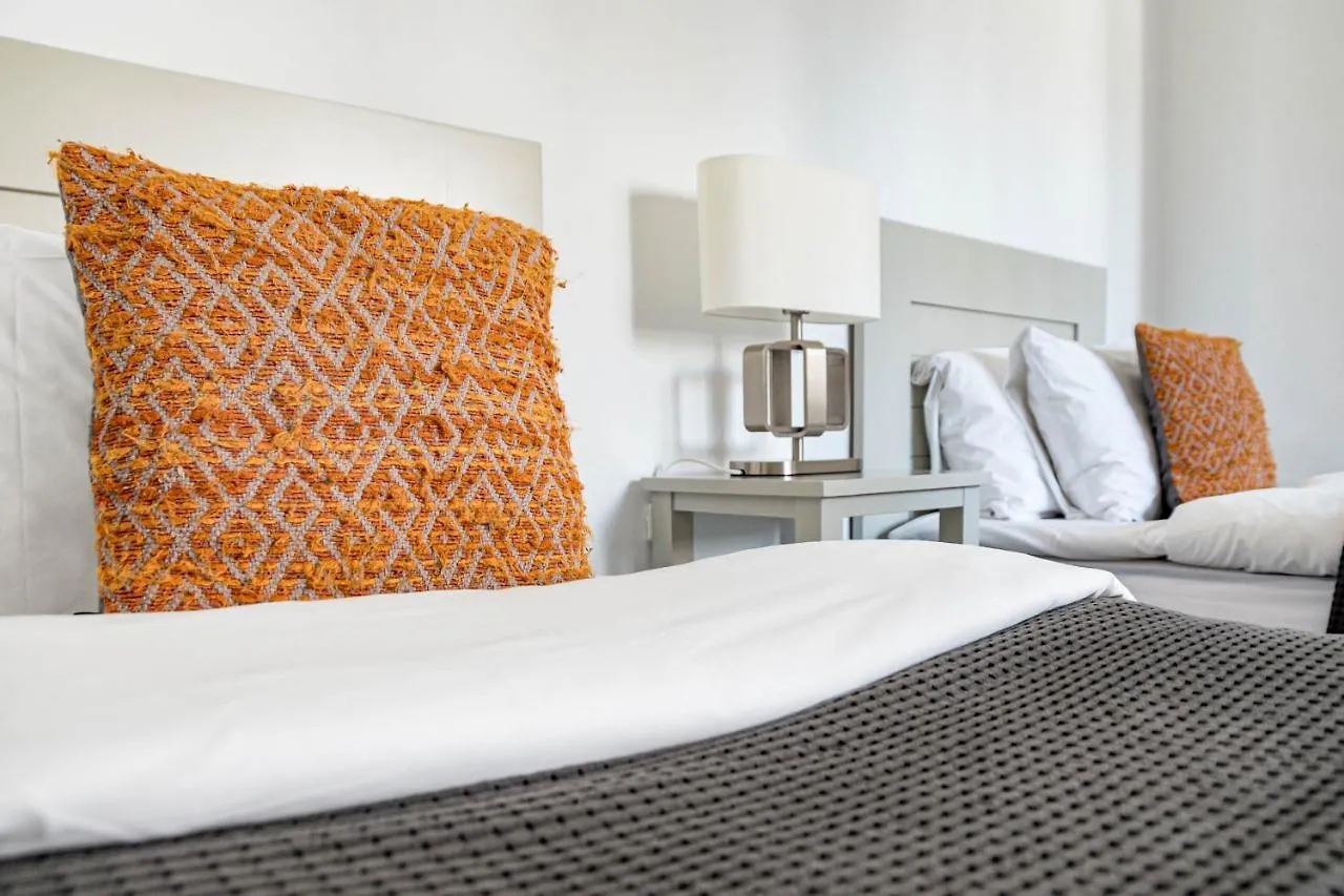 Fa- Luxury 2 Bedroom Apt Fuente Aloha マルベーリャ 0*,  スペイン