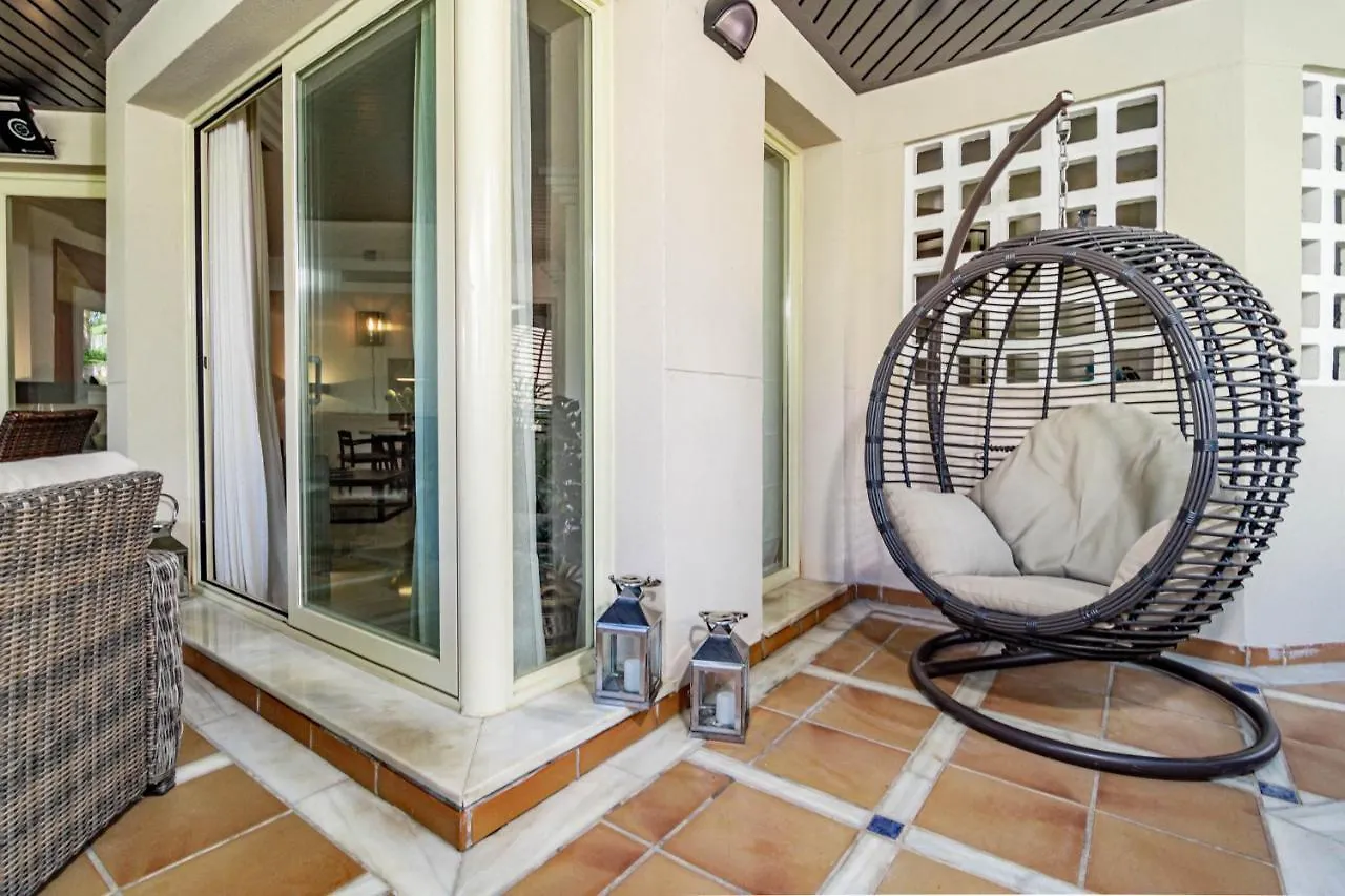 Fa- Luxury 2 Bedroom Apt Fuente Aloha マルベーリャ アパート